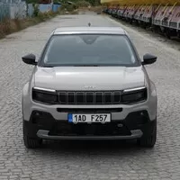 Jeep Avenger e-Hybrid: Kapesní crossover do města 