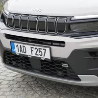 Jeep Avenger e-Hybrid: Kapesní crossover do města 