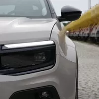 Jeep Avenger e-Hybrid: Kapesní crossover do města 