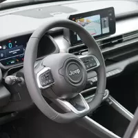 Jeep Avenger e-Hybrid: Kapesní crossover do města 