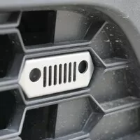 Jeep Avenger e-Hybrid: Kapesní crossover do města 