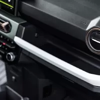 Dacia Spring v novém: Nejlevnější elektromobil na trhu má šmrncovní vizáž a umí uvařit kafe
