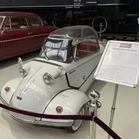 Za veterány na Rujánu. Oldtimer Museum Rügen srovnává vozový park východu a západu Německa v průběhu 40 let