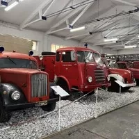 Za veterány na Rujánu. Oldtimer Museum Rügen srovnává vozový park východu a západu Německa v průběhu 40 let