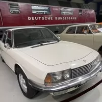 Za veterány na Rujánu. Oldtimer Museum Rügen srovnává vozový park východu a západu Německa v průběhu 40 let
