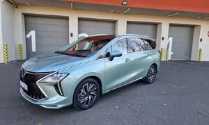 Dongfeng U-Tour