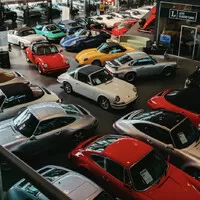 Sbírka aut, ilustrativní fotografie, zdroj: Car Transport Chicago