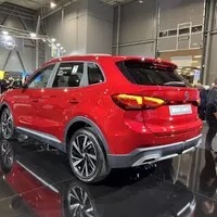 Legendární Capri v novém, elektrická Alpine a hybridní Tatra. Co si nenechat ujít na letošním e-Salonu