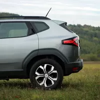 Dacia Duster Expression ECO-G 100: Bič na elektromobily