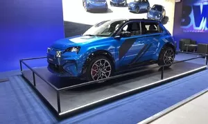 e-Salon 2024: Tradiční hráči i draví nováčci z Číny si porcují budoucí automobilový trh