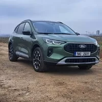 Ford Kuga hybrid: SUV od Fordu nemusí být jen převlečený pick-up