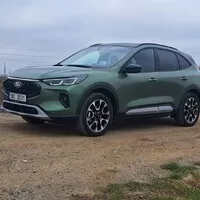 Ford Kuga hybrid: SUV od Fordu nemusí být jen převlečený pick-up