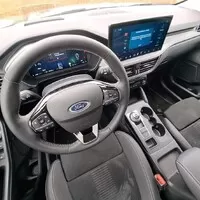 Ford Kuga hybrid: SUV od Fordu nemusí být jen převlečený pick-up