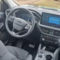 Ford Kuga hybrid: SUV od Fordu nemusí být jen převlečený pick-up