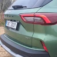 Ford Kuga hybrid: SUV od Fordu nemusí být jen převlečený pick-up