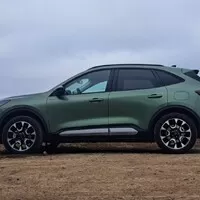 Ford Kuga hybrid: SUV od Fordu nemusí být jen převlečený pick-up