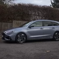 Hyundai i30 1.5 TGDi: Méně koní, více otravných asistentů a stále skvělý poměr cena-výkon