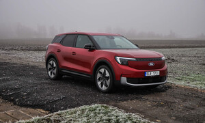 Recenze & testy: Ford Explorer Premium RWD Long Range: Kamarád do města i na delší cesty