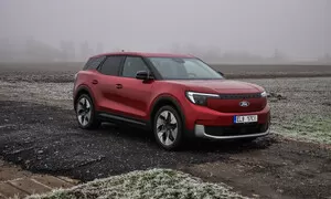Recenze & testy: Ford Explorer Premium RWD Long Range: Kamarád do města i na delší cesty
