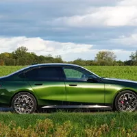 BMW 550e xDrive: V zajetí doby