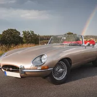 Jaguar E-Type, toho času ještě ne růžový, autor fotky: Josef Vyškovský