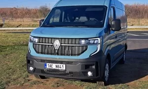 Dodávkář, Recenze & testy: Renault Master: Aerodynamický, moderní, ale co ten interiér?