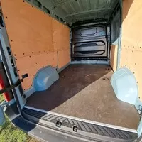 Renault Master: Aerodynamický, moderní, ale co ten interiér?