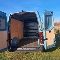 Renault Master: Aerodynamický, moderní, ale co ten interiér?