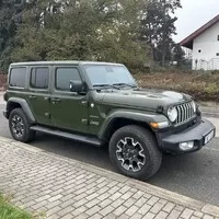 Jeep Wrangler 2.0 Turbo Sahara: Překvapivý univerzál