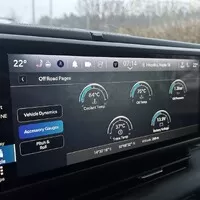 Jeep Wrangler 2.0 Turbo Sahara: Překvapivý univerzál