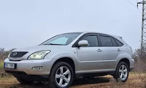 Bazarový snílek, Recenze & testy: Lexus RX300: Levné prémiové SUV nemusí nutně znamenat katastrofu