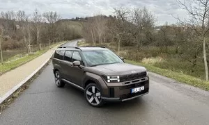 Hyundai Santa Fe PHEV Style Premium: Jumbo jet na čtyřech kolech