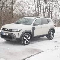 Dacia Duster Hybrid 140: Nadchne spotřebou i tichem, sprinty však po něm nechtějte