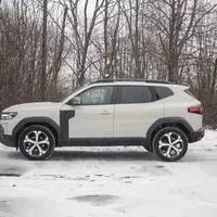 Dacia Duster Hybrid 140: Nadchne spotřebou i tichem, sprinty však po něm nechtějte