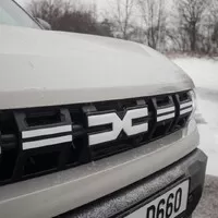 Dacia Duster Hybrid 140: Nadchne spotřebou i tichem, sprinty však po něm nechtějte