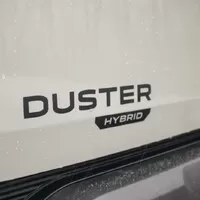 Dacia Duster Hybrid 140: Nadchne spotřebou i tichem, sprinty však po něm nechtějte