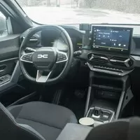 Dacia Duster Hybrid 140: Nadchne spotřebou i tichem, sprinty však po něm nechtějte