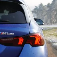 BMW M135 xDrive: Rychlý hatchback, který by potřeboval okořenit