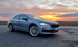 Recenze & testy: Škoda Superb 2.0 TDI 4x4: Konzervativní ještě neznamená nemoderní