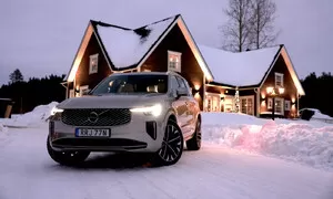 Autíčkář na cestách, Recenze & testy: Volvo EX30 Cross Country a Volvo XC90: Relaxované cestování po severním Švédsku v „prckovi" s pohorkami a nestárnoucím elegánovi