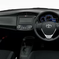 Toyota Corolla Axio/Fielder (stejný interiér), Foto: Toyota, tisková fotografie