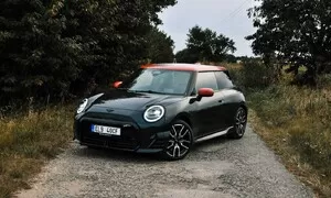 Mini se zadním náhonem - svatokrádež, nebo geniální nápad?