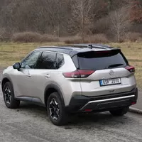 Nissan X-Trail e-4orce Trek: Rodinný kamarád do deště i do sněhu