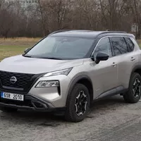 Nissan X-Trail e-4orce Trek: Rodinný kamarád do deště i do sněhu