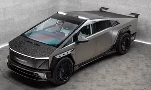 Zdá se vám Cybertruck až příliš vkusný? Nebojte se, ještě je tu Mansory.