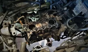 Výměna motoru v domácích podmínkách: Dobrý nápad nebo cesta do blázince?
