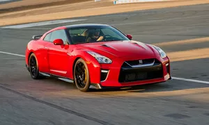 Historie: Konec Godzilly: Nissan GT-R končí ve výrobě, zavzpomínejte s námi na legendární supersport
