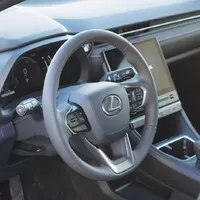 Lexus LBX Business: Malý vzrůstem, velký duší
