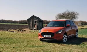 Recenze & testy: Suzuki Swift 1.2 DualJet 4x4 AllGrip: Rallyový speciál na důchod