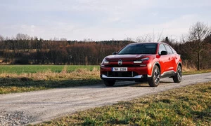 Recenze & testy: Citroën C4 MAX 1.2 Puretech 130: Komfort a extravagance pro normální lidi